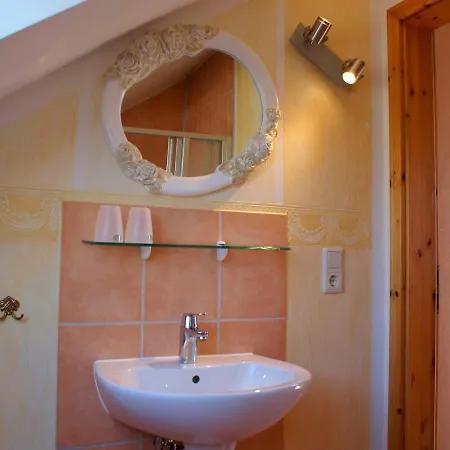 Apartment Doppelhaushaelfte Stege - Mit Blick Ins Gruene *